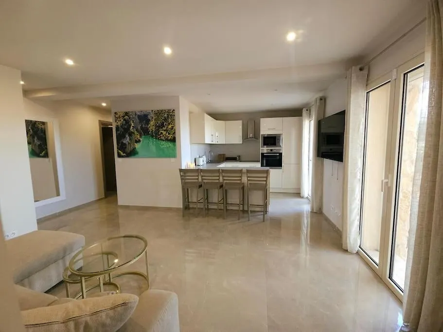 F3 Dans Une Villa Supercannes Vallauris